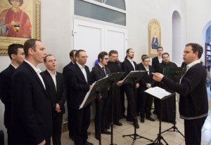 Божественная литургия в храме во имя святых первоверховных апостолов Петра и Павла г.Красноармейска