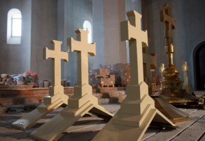 Освящены кресты и купола строящегося храма во имя святителя Спиридона Тримифунтского