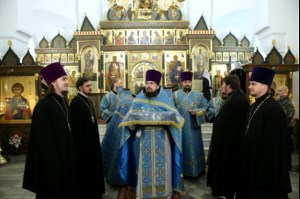 Божественная литургия на Архиерейском подворье – храме в честь иконы Божией Матери «Утоли моя печали» г.Саратова