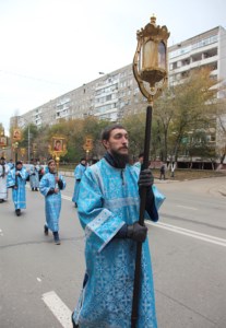 В Саратове состоялся крестный ход с Казанской иконой Божией Матери