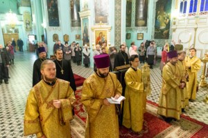 Божественная литургия в храме Сошествия Святого Духа г. Саратова