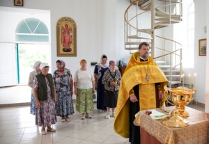 Божественная литургия в храме святых первоверховных апостолов Петра и Павла г. Красноармейска