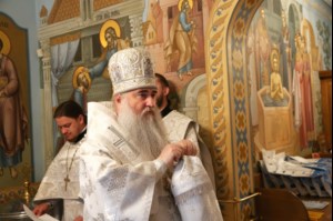 Крещальная литургия в Свято-Троицком соборе Саратова