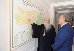 Губернатор и вице-губернатор Саратовской области поздравили Митрополита Лонгина с 15-летием со дня архиерейской хиротонии