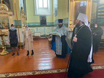 Митрополит Игнатий посетил Казанский храм Петровска