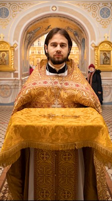 Митрополит Игнатий совершил Божественную литургию в Свято-Троицком кафедральном соборе г. Саратова