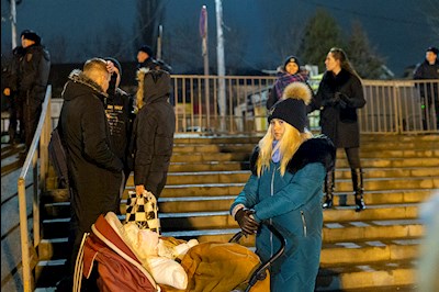 В поселке Затон прошли крещенские купания