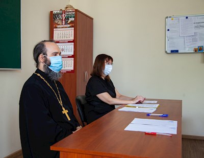 В Саратовской православной духовной семинарии начались вступительные испытания