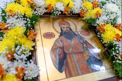 Божественная литургия в храме святителя Тихона, Епископа Воронежского, Задонского чудотворца г. Саратова