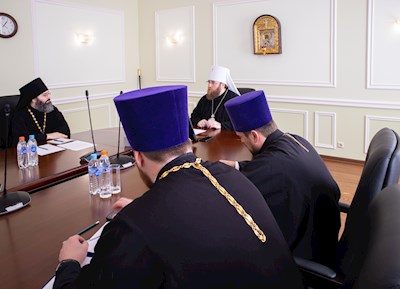 Митрополит Игнатий провел рабочее совещание, посвященное вопросам практики совершения богослужений и таинств
