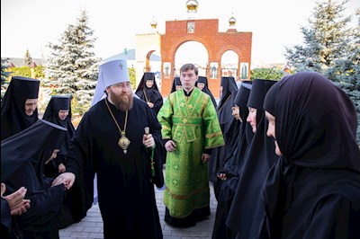 Митрополит Игнатий совершил Божественную литургию в Свято-Сергиевском женском монастыре села Алексеевка Базарно-Карабулакского района