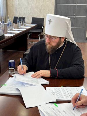 Состоялась передача дел Покровской епархии