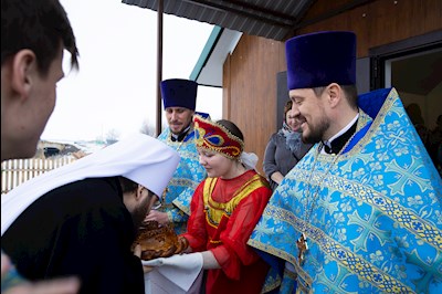 Митрополит Игнатий совершил Великое освящение храма в честь иконы Божией Матери «Спорительница хлебов» с. Кувыка и первую Божественную литургию в новоосвященном храме