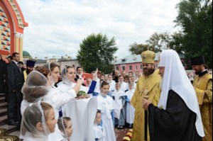 Митрополит Лонгин сослужил Святейшему Патриарху Кириллу во время малого освящения Вознесенского собора Вознесенского женского монастыря Тамбова и всенощного бдения
