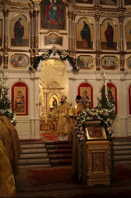 Великая рождественская вечерня в Покровском соборе г. Саратова