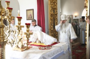 Божественная литургия в храме во имя Архангела Михаила с. Михайловка Саратовского района