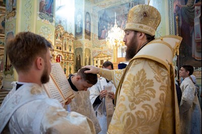 Митрополит Игнатий совершил Божественную литургию в Покровском соборе г. Саратова