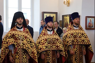 Божественная литургия в храме новомучеников и исповедников Саратовских г. Саратова