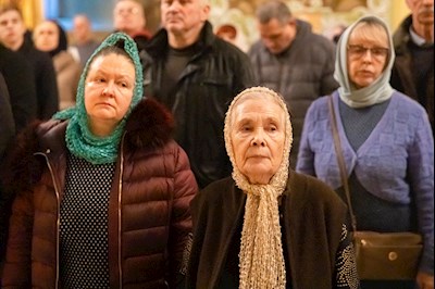 Митрополит Игнатий совершил Божественную литургию и молебен на новый год в Покровском соборе г. Саратова