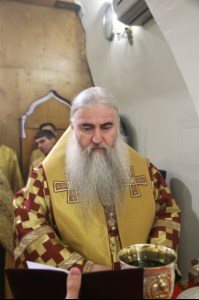 Божественная литургия в храме во имя святителя и чудотворца Николая на Елшанском кладбище г. Саратова