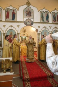 Божественная литургия в храме в честь Покрова Пресвятой Богородицы р.п. Новые Бурасы