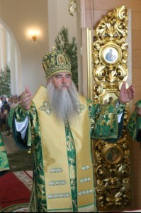 Божественная литургия и Великая вечерня в Свято-Троицком соборе Вольска
