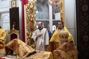 Божественная литургия в храме во имя Всех Святых, в земле Российской просиявших, г.Саратова