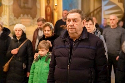 Митрополит Игнатий совершил Божественную литургию и молебен на новый год в Покровском соборе г. Саратова