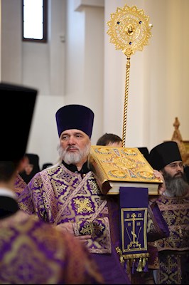 Литургия Преждеосвященных Даров в Свято-Алексиевском женском монастыре г. Саратова
