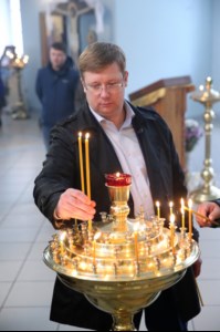 Божественная литургия в храме в честь Покрова Пресвятой Богородицы г.Петровска