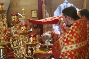 Божественная литургия и панихида в храме во имя святителя и чудотворца Николая на Елшанском кладбище г.Саратова