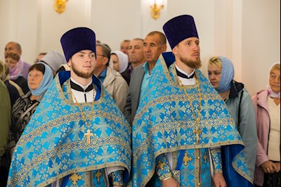Митрополит Игнатий совершил Божественную литургию в храме святого апостола и евангелиста Иоанна Богослова с. Казанла Базарно-Карабулакского района