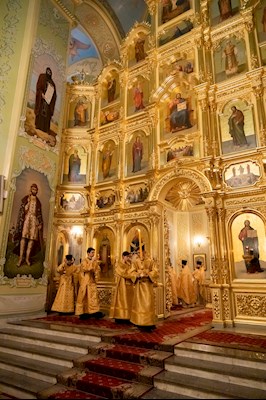 Митрополит Игнатий совершил Божественную литургию и молебен на новый год в Покровском соборе г. Саратова