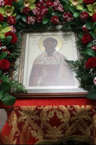 Божественная литургия в храме во имя священномученика Космы Саратовского