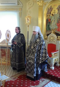 Вечернее богослужение на Архиерейском подворье— храме во имя святого апостола и евангелиста Иоанна Богослова