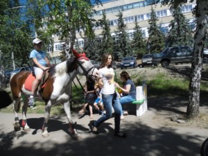 Праздник в Октябрьском ущелье