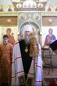 Божественная литургия в храме во имя мучениц Веры, Надежды, Любови и матери их Софии поселка Светлый Татищевского района