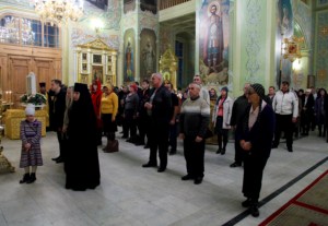 Всенощное бдение в храме в честь Покрова Пресвятой Богородицы г. Саратова