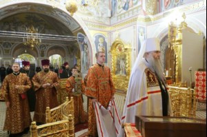 Божественная литургия в Свято-Троицком кафедральном соборе г. Саратова