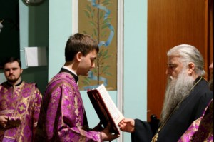 Всенощное бдение в храме в честь Сошествия Святого Духа г.Саратова