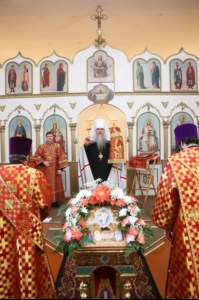 Божественная литургия в храме в честь Покрова Пресвятой Богородицы р.п. Новые Бурасы