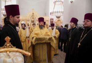 Божественная литургия на Архиерейском подворье — храме святых равноапостольных Кирилла и Мефодия при СГУ