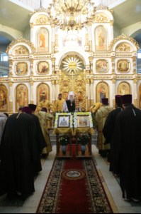 Божественная литургия в храме во имя Всех Святых, в земле Российской просиявших г. Саратова