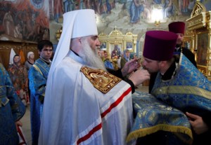 Всенощное бдение с чином Погребения Божией Матери в Свято-Троицком кафедральном соборе г. Саратова