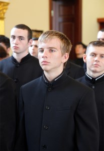 Божественная литургия на Архиерейском подворье — храме во имя святого апостола и евангелиста Иоанна Богослова при Саратовской православной духовной семинарии