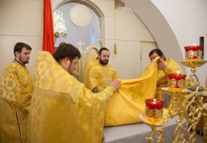 Совершена первая Литургия в новом храме на Увекском кладбище г.Саратова