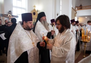 Митрополит Лонгин совершил отпевание иерея Александра Сычева