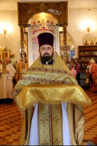 Божественная литургия в храме в честь Покрова Пресвятой Богородицы р.п. Новые Бурасы