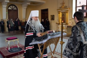 Литургия Преждеосвященных Даров на Архиерейском подворье — в храме святого апостола и евангелиста Иоанна Богослова