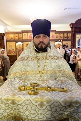Божественная литургия в храме святителя Тихона Задонского г. Саратова